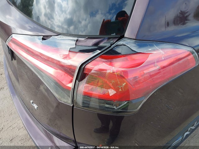 44762537 :رقم المزاد ، 2T3ZFREV9JW427091 vin ، 2018 Toyota Rav4 Le مزاد بيع