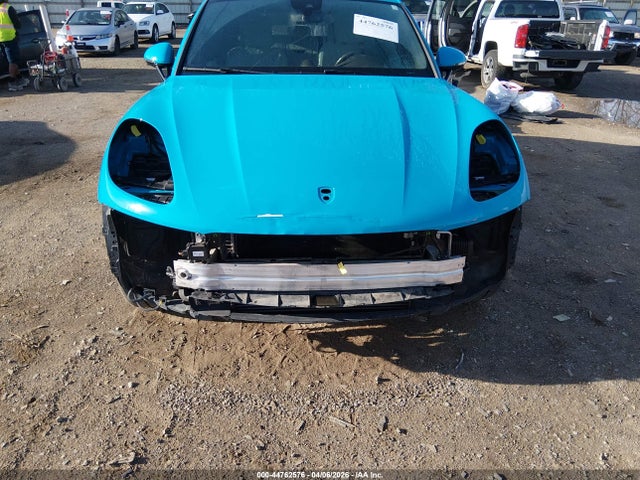 44762576 :رقم المزاد ، WP1AA2A5XKLB04079 vin ، 2019 Porsche Macan مزاد بيع