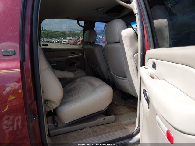 44762579 :رقم المزاد ، 1GNEC16T71J316499 vin ، 2001 Chevrolet Suburban 1500 Lt مزاد بيع