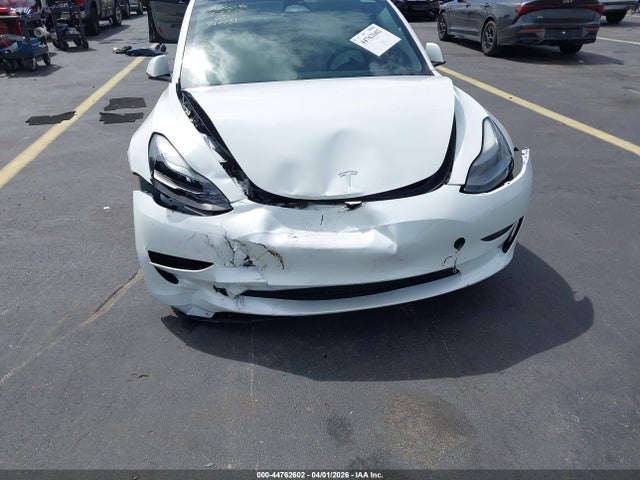 2023 Tesla Model 3 Rear-wheel Drive მანქანა იყიდება აუქციონზე, vin: 5YJ3E1EA5PF600711, აუქციონის ნომერი: 44762602