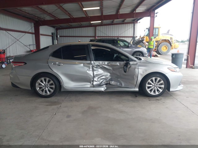 4T1B11HKXJU087218 Toyota CAMRY LE