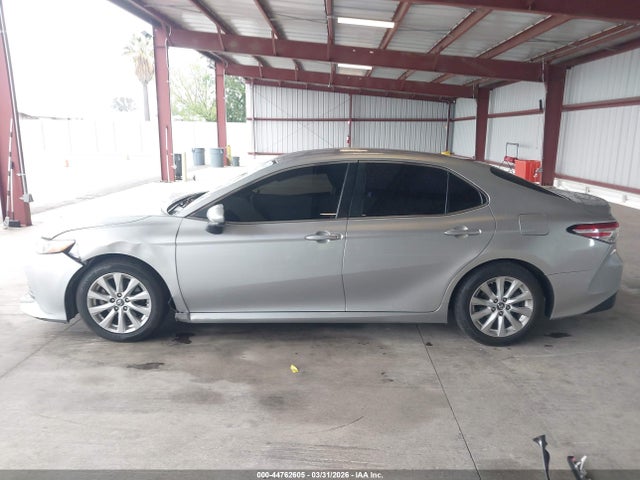 4T1B11HKXJU087218 Toyota CAMRY LE