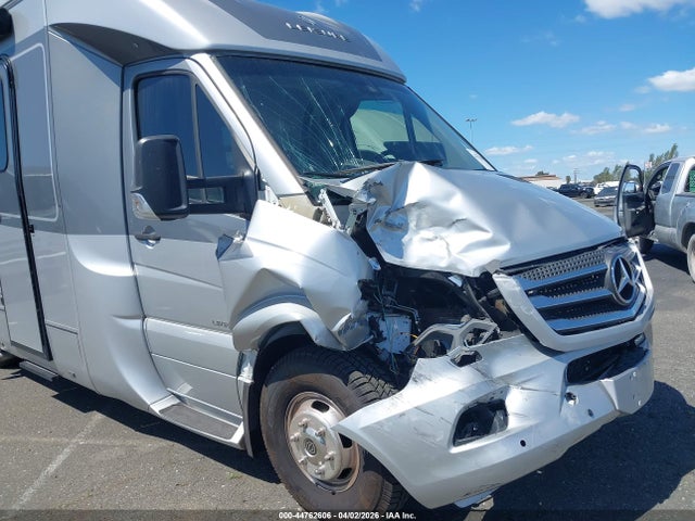 WDAPF4CC7H9713613 Mercedes-Benz Sprinter 3500 High Roof V6