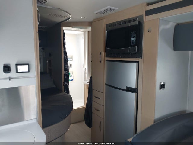 WDAPF4CC7H9713613 Mercedes-Benz Sprinter 3500 High Roof V6