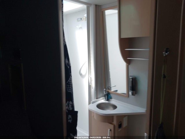 44762606 :رقم المزاد ، WDAPF4CC7H9713613 vin ، 2017 Mercedes-benz Sprinter 3500 High Roof V6 مزاد بيع