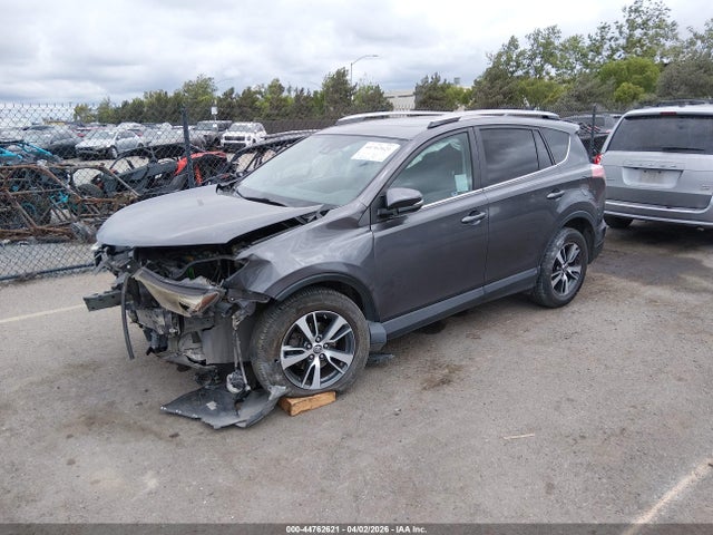 Toyota Rav4 Xle 2018 2T3WFREVXJW441651 Image 2