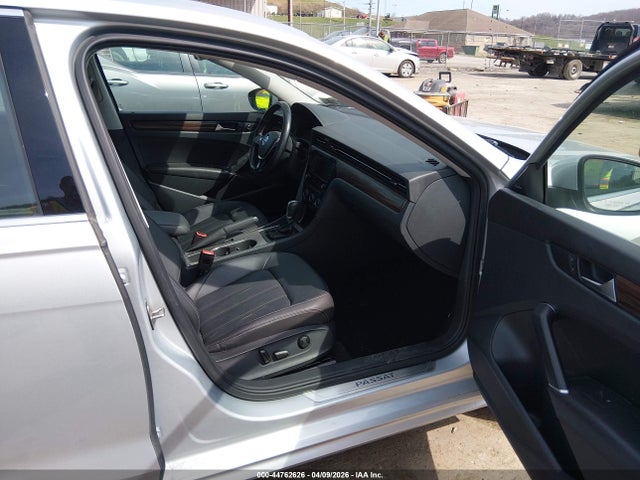 Продажа на аукционе авто 2020 Volkswagen Passat 2.0t Sel, vin: 1VWCA7A38LC005247, номер лота: 44762626
