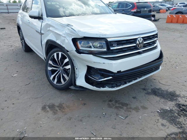 44762631 :رقم المزاد ، 1V2FE2CA6NC218962 vin ، 2022 Volkswagen Atlas Cross Sport 3.6l V6 Sel Premium R-line مزاد بيع