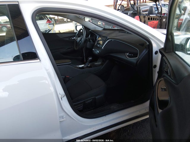 1G1ZD5STXRF250526 Chevrolet Malibu Fwd 1lt