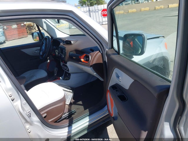 ZACCJABT0FPB69190 Jeep Renegade Latitude