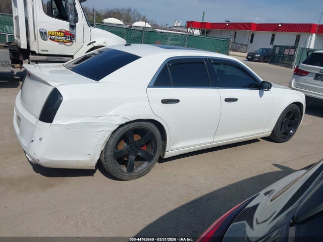 Продажа на аукционе авто 2013 Chrysler 300 300s, vin: 2C3CCABT9DH691830, номер лота: 44762649