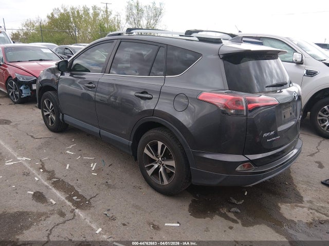JTMWFREV4JJ750014 Toyota Rav4 Xle