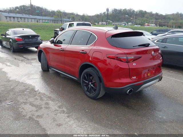 44762700 :رقم المزاد ، ZASFAKBN8J7B64219 vin ، 2018 Alfa Romeo Stelvio Ti Awd مزاد بيع