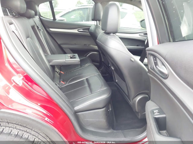 44762700 :رقم المزاد ، ZASFAKBN8J7B64219 vin ، 2018 Alfa Romeo Stelvio Ti Awd مزاد بيع