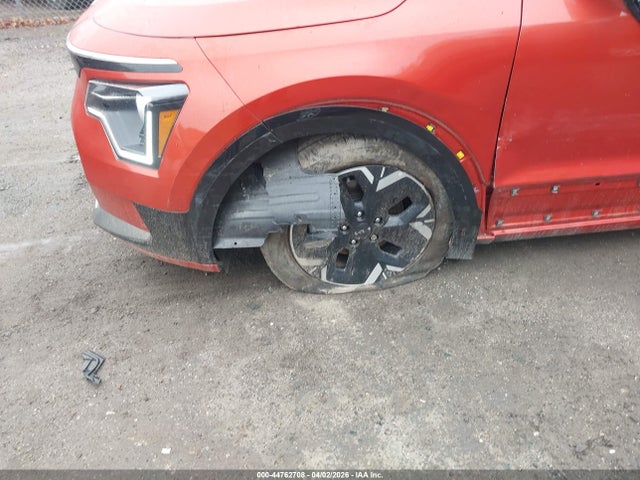 KIA Niro Ev Wind 2023 KNDCR3L15P5035588 Image 6