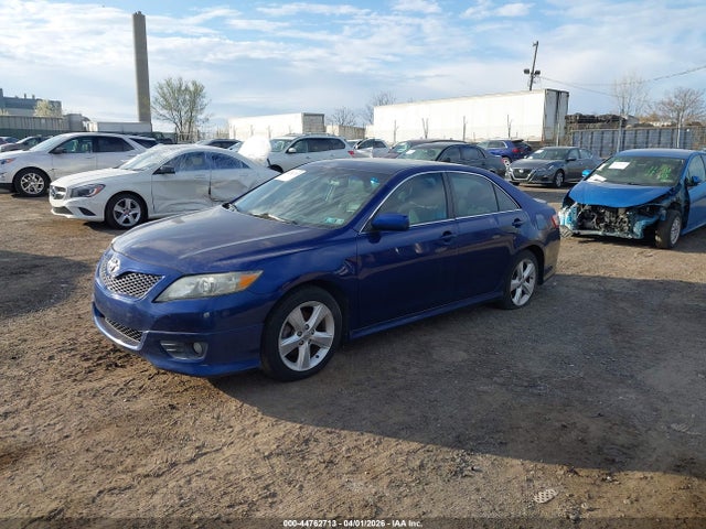 44762713 :رقم المزاد ، 4T1BK3EK5BU627072 vin ، 2011 Toyota Camry Se V6 مزاد بيع