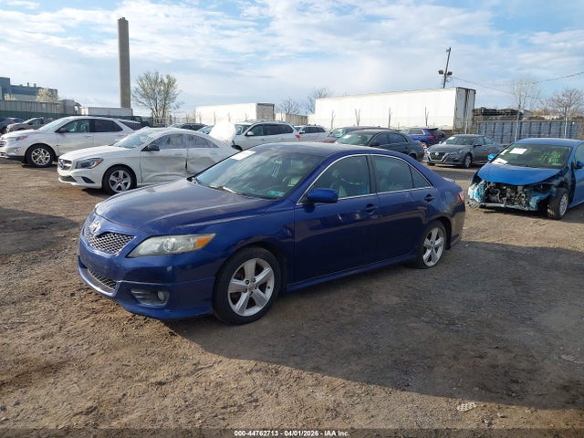 44762713 :رقم المزاد ، 4T1BK3EK5BU627072 vin ، 2011 Toyota Camry Se V6 مزاد بيع