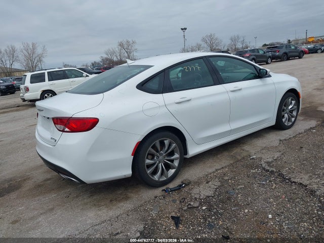 44762777 :رقم المزاد ، 1C3CCCBGXFN522313 vin ، 2015 Chrysler 200 S مزاد بيع