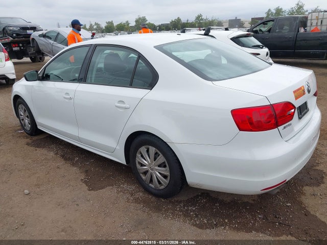 3VW2K7AJ0EM414187 Volkswagen Jetta 2.0l S