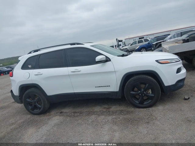 2016 Jeep Cherokee Altitude მანქანა იყიდება აუქციონზე, vin: 1C4PJMCS0GW199297, აუქციონის ნომერი: 44762816