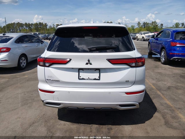 2024 Mitsubishi Outlander Se 2.5 2wd მანქანა იყიდება აუქციონზე, vin: JA4J3VA8XRZ066670, აუქციონის ნომერი: 44762822