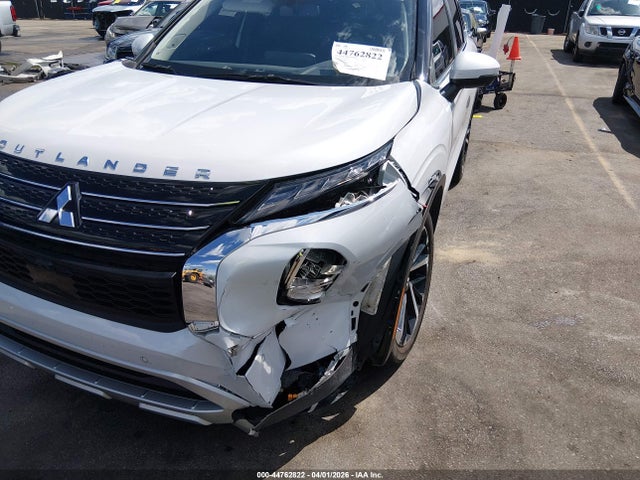 2024 Mitsubishi Outlander Se 2.5 2wd მანქანა იყიდება აუქციონზე, vin: JA4J3VA8XRZ066670, აუქციონის ნომერი: 44762822