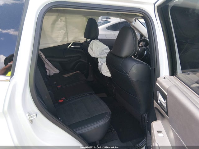 2024 Mitsubishi Outlander Se 2.5 2wd მანქანა იყიდება აუქციონზე, vin: JA4J3VA8XRZ066670, აუქციონის ნომერი: 44762822