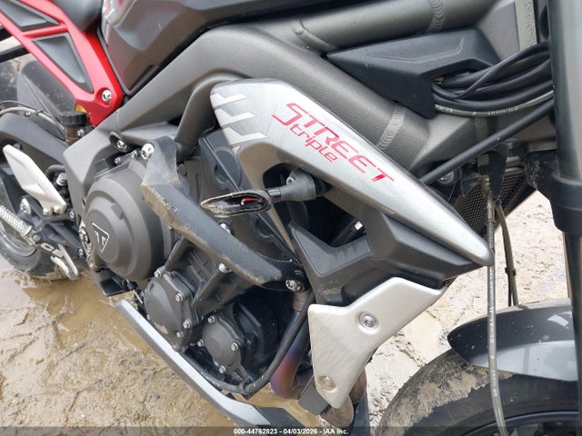Продаж на аукціоні авто 2022 Triumph Motorcycle Street Triple Rs, vin: SMTA554S5NTAV1101, номер лоту: 44762823