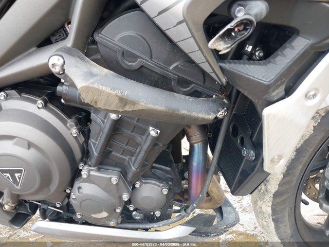 Продаж на аукціоні авто 2022 Triumph Motorcycle Street Triple Rs, vin: SMTA554S5NTAV1101, номер лоту: 44762823