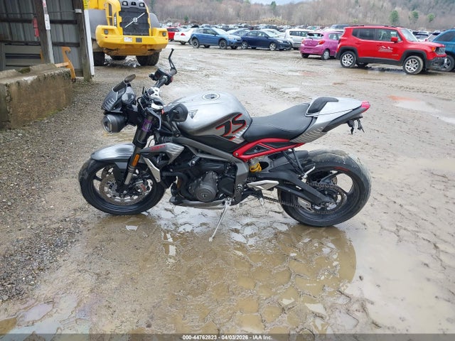Продаж на аукціоні авто 2022 Triumph Motorcycle Street Triple Rs, vin: SMTA554S5NTAV1101, номер лоту: 44762823