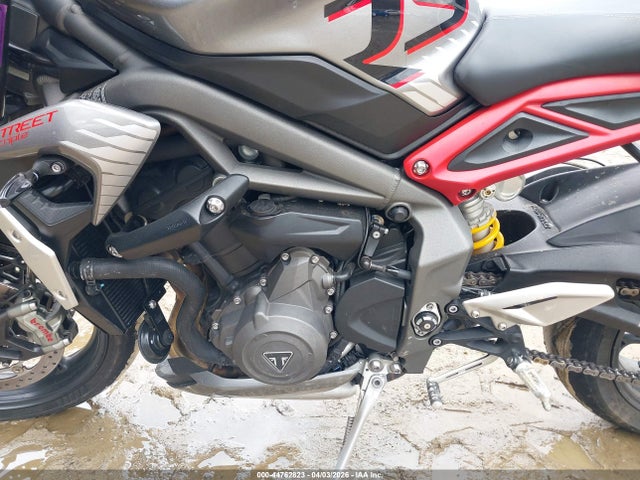 Продаж на аукціоні авто 2022 Triumph Motorcycle Street Triple Rs, vin: SMTA554S5NTAV1101, номер лоту: 44762823