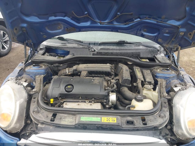 2008 MINI COOPER WMWMF335X8TT66449 Photo 9