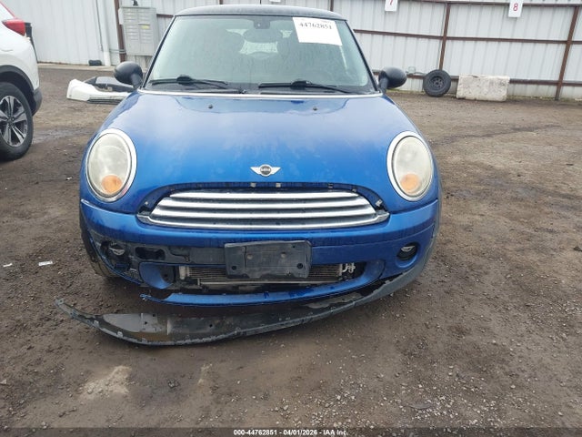 2008 MINI COOPER WMWMF335X8TT66449 Photo 5