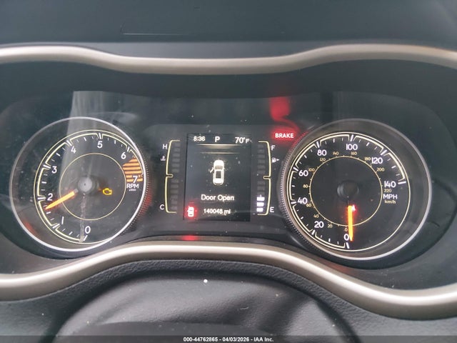 1C4PJLCBXHW586287 Jeep Cherokee Latitude Fwd