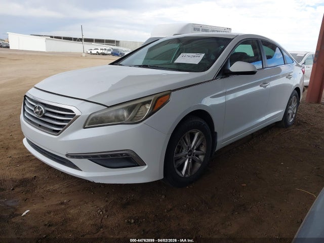 Hyundai SONATA SE 2015 5NPE24AF0FH248769 Image 2
