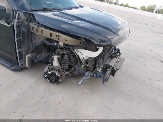 1FTEW1CP5NFB76100 Ford F-150 Xlt
