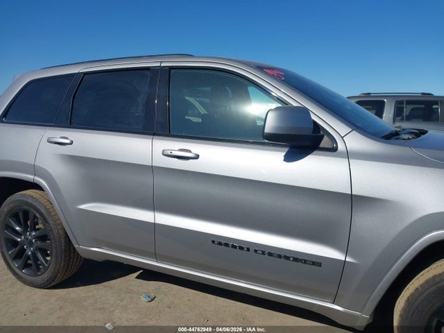 1C4RJFAG2KC750195 Jeep Grand Cherokee Altitude 4x4