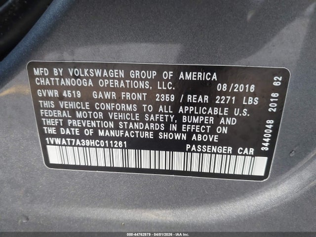 1VWAT7A39HC011261 Volkswagen Passat 1.8t S