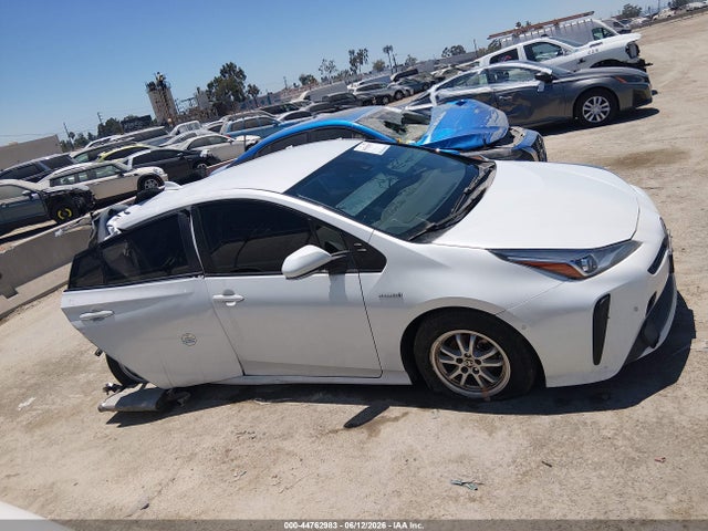 JTDKAMFU9M3142312 Toyota Prius Le