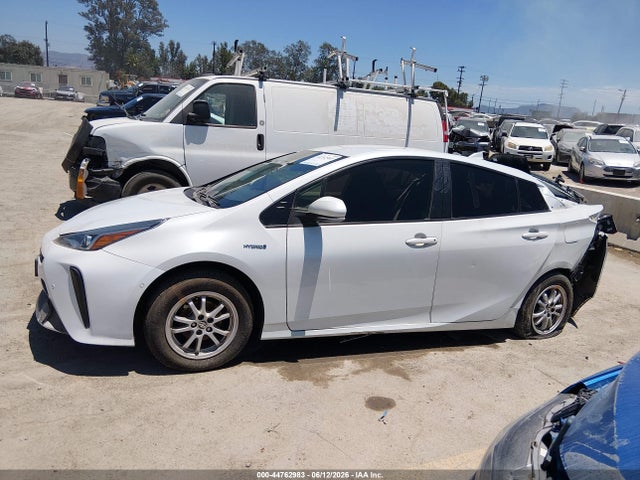 JTDKAMFU9M3142312 Toyota Prius Le
