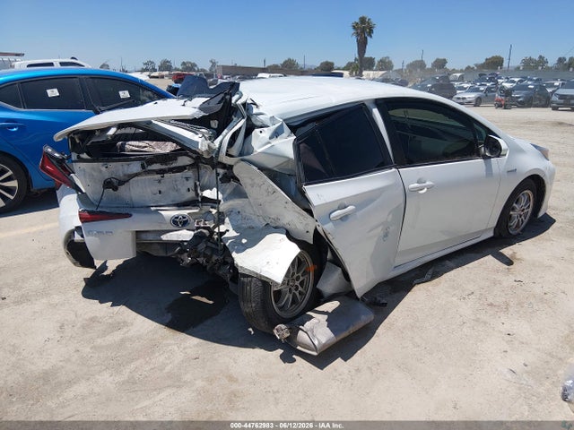 JTDKAMFU9M3142312 Toyota Prius Le