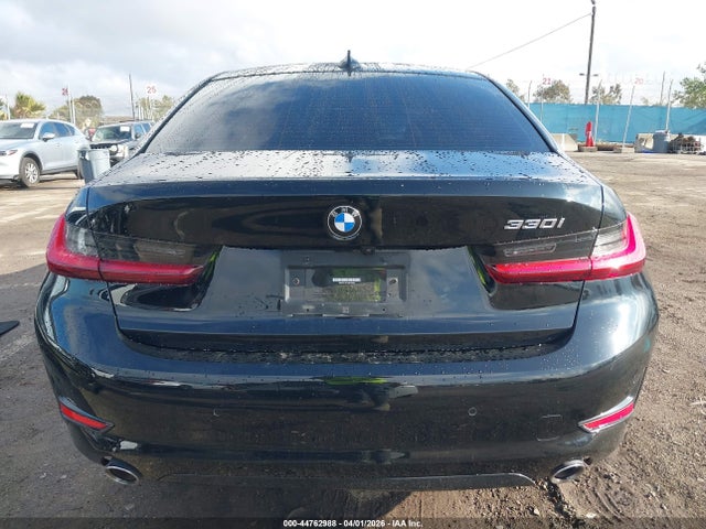 2022 Bmw 330i მანქანა იყიდება აუქციონზე, vin: 3MW5R1J01N8C53600, აუქციონის ნომერი: 44762988
