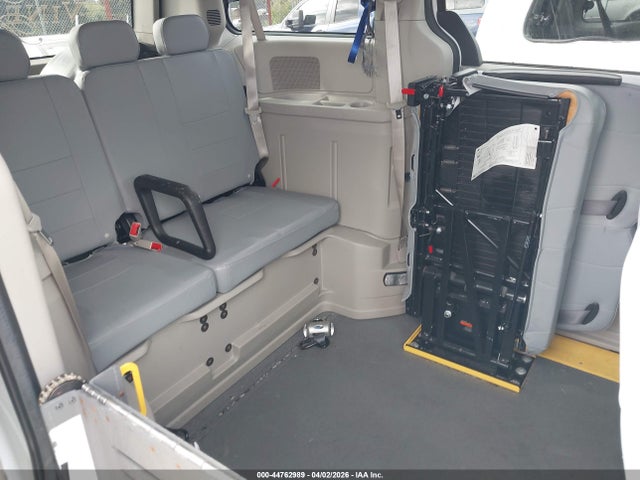 2C7WDGBG4HR784088 Dodge Grand Caravan Se