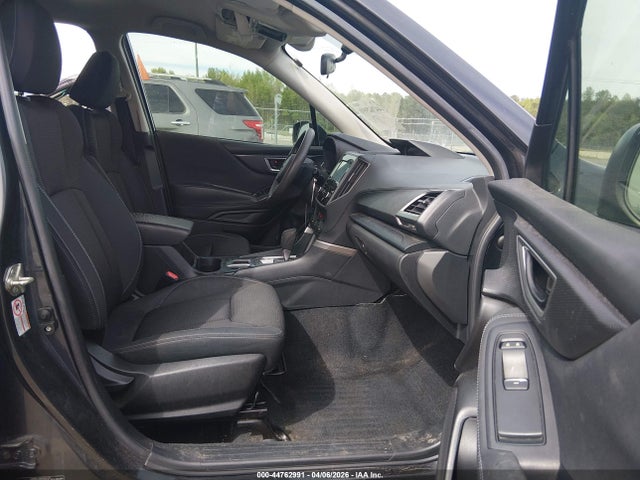 2019 SUBARU FORESTER JF2SKACCXKH583830 Photo 4