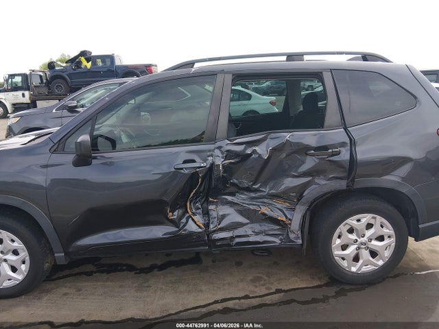 2019 SUBARU FORESTER JF2SKACCXKH583830 Photo 5
