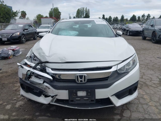 Honda CIVIC EX 2018 2HGFC2F82JH546338 Image 11