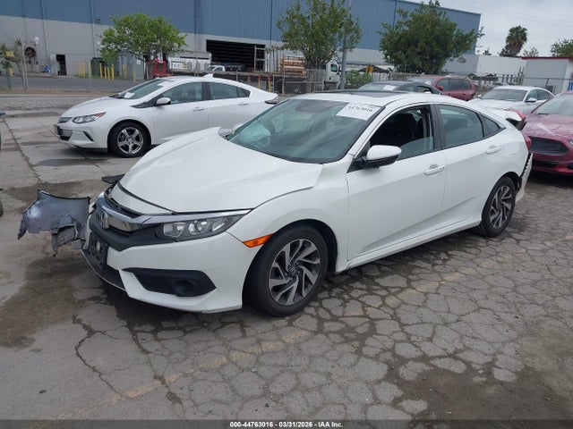 Honda CIVIC EX 2018 2HGFC2F82JH546338 Image 2