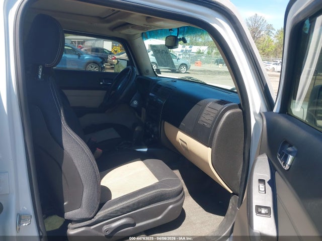 2008 HUMMER H3 SUV 5GTEN13EX88185216 Photo 4