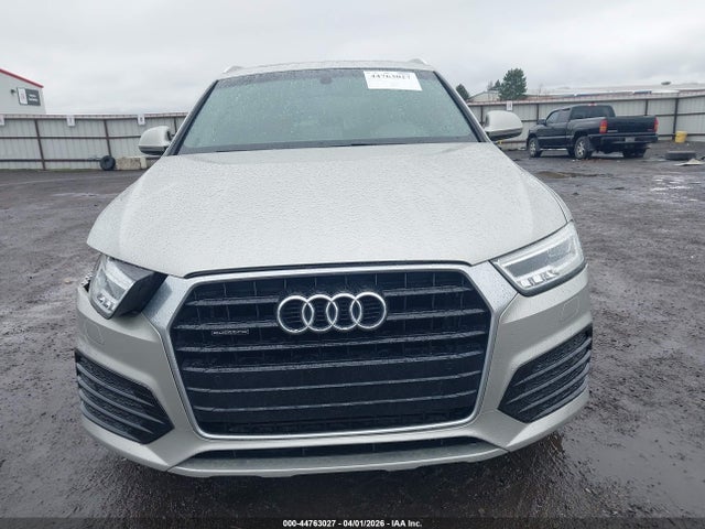 WA1JCCFSXJR010368 Audi Q3 2.0t Premium/2.0t Sport Premium