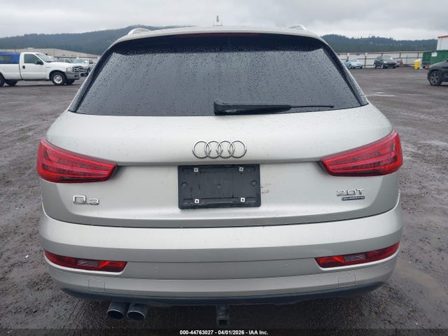 WA1JCCFSXJR010368 Audi Q3 2.0t Premium/2.0t Sport Premium